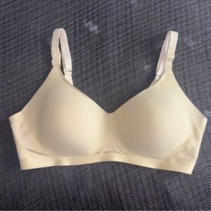 Seamless Cream Bra